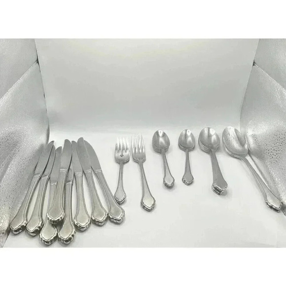 Wm A Rogers Deluxe Oneida Ltd MANSFIELD Stainless Steel 31 PCs - Picture 1 of 5